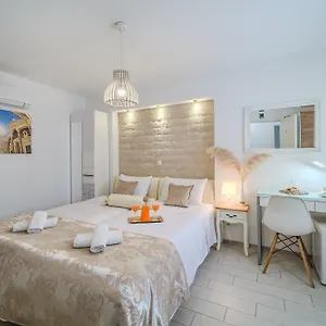 3* Pensión And Paese