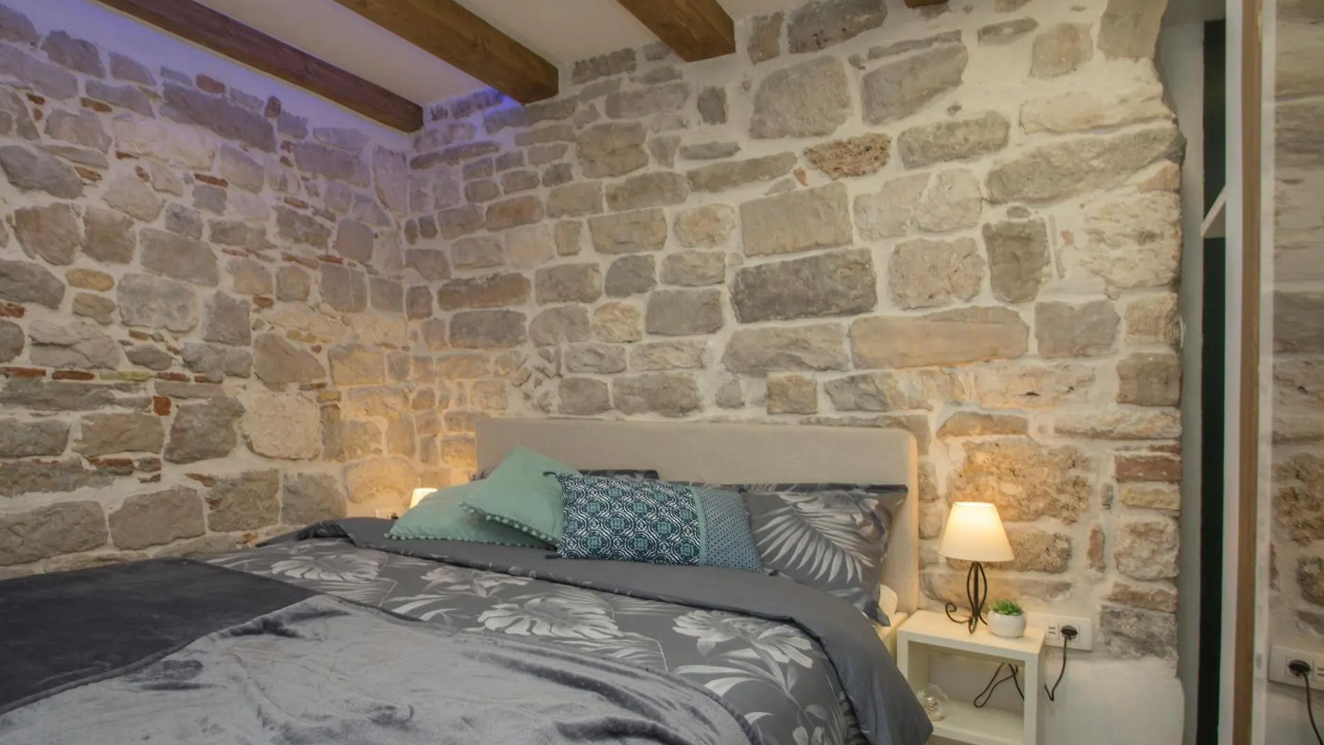 Bed & Breakfast Old Center Cozy Room Split
